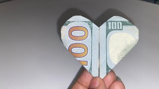 Como hacer un corazón con un billete How to make a heart with money dollar heart  origami heart [upl. by Lizette]