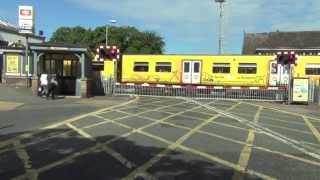 Birkdale Level Crossing [upl. by Pinto694]